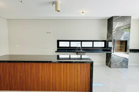 3b4e8003-6e3c-4f7f-bec4-1396f303cb59