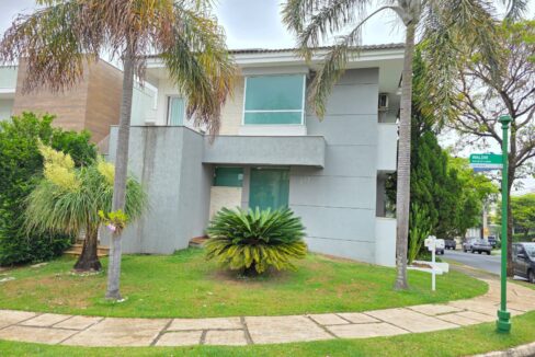 WhatsApp Image 2025-10-28 at 10.42.58 (1)