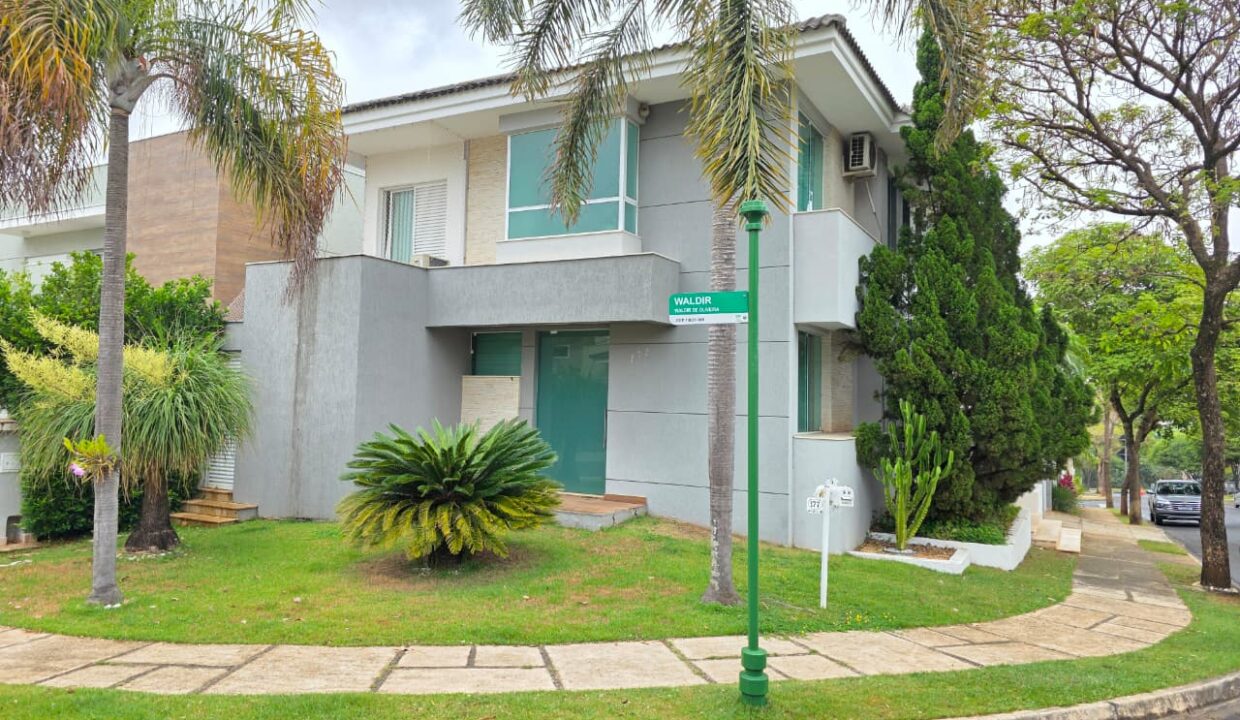 WhatsApp Image 2025-10-28 at 10.42.58