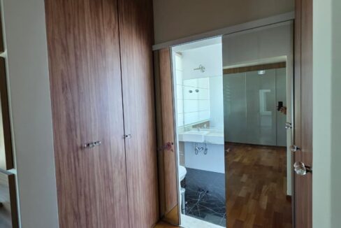 WhatsApp Image 2025-11-19 at 09.37.16