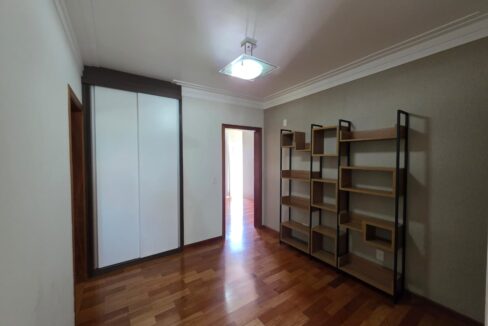 WhatsApp Image 2025-11-19 at 09.37.25