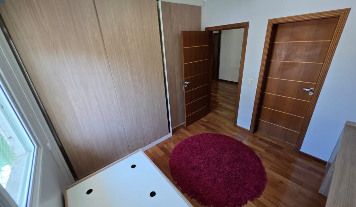 WhatsApp Image 2025-11-19 at 09.37.30