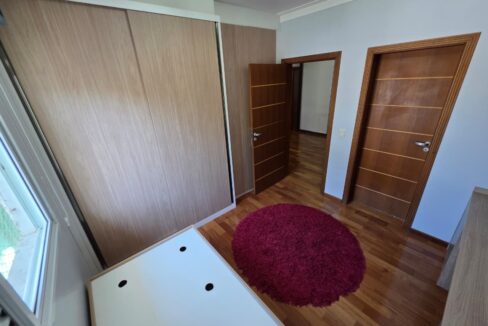 WhatsApp Image 2025-11-19 at 09.37.30