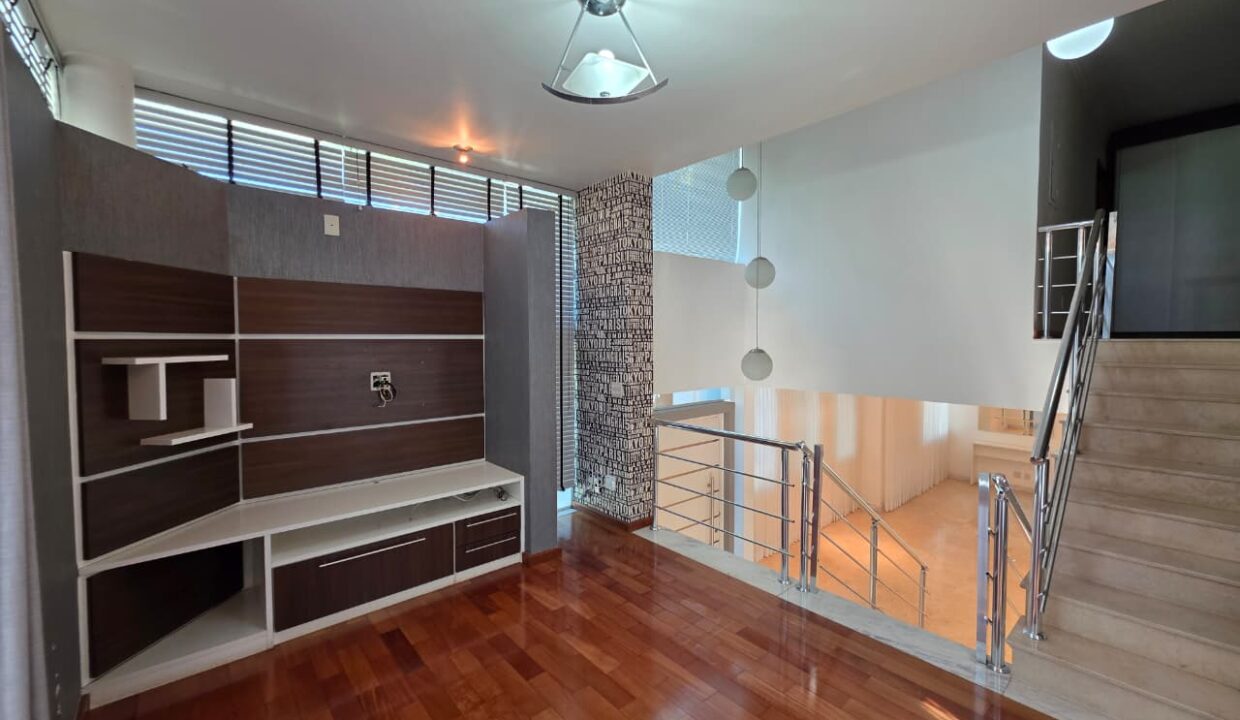 WhatsApp Image 2025-11-19 at 09.37.38