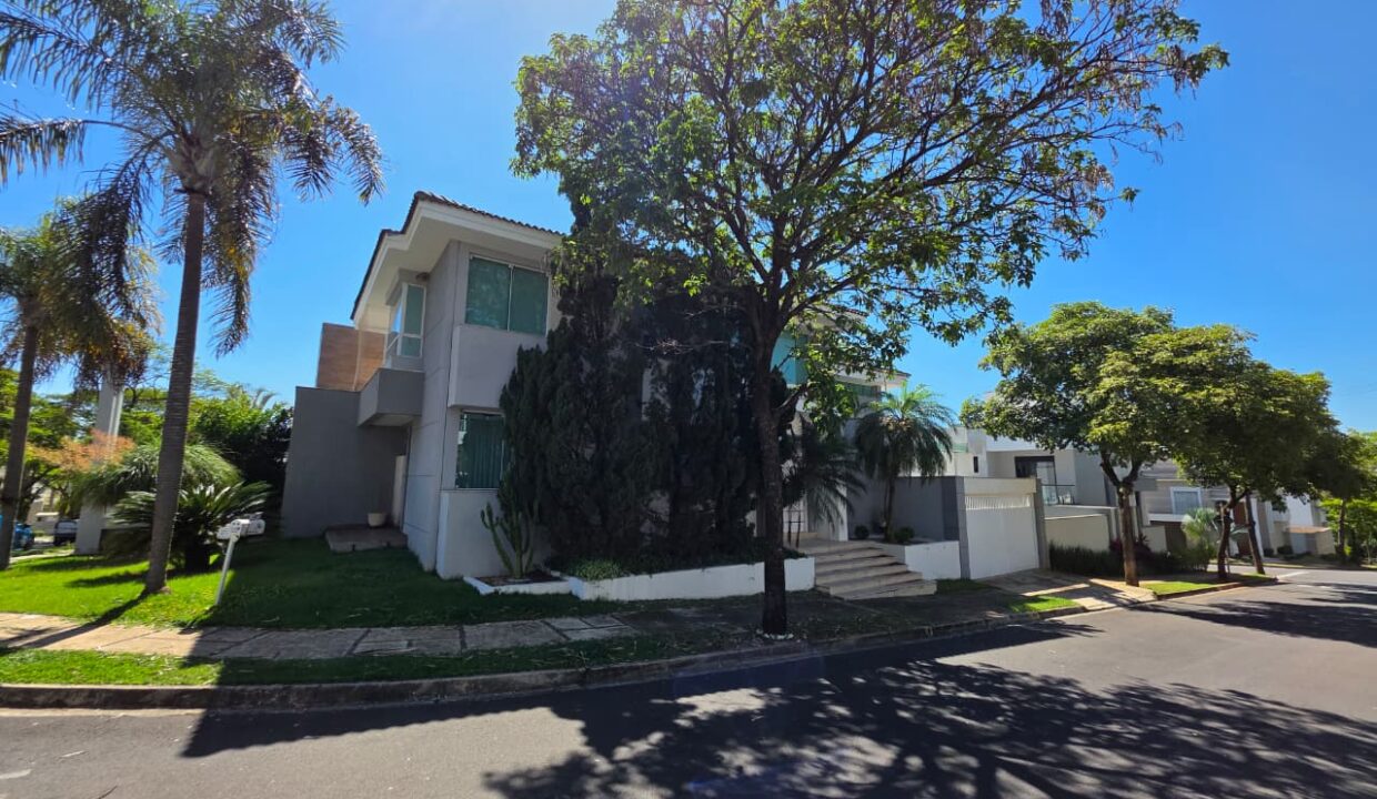 WhatsApp Image 2025-11-19 at 09.37.42