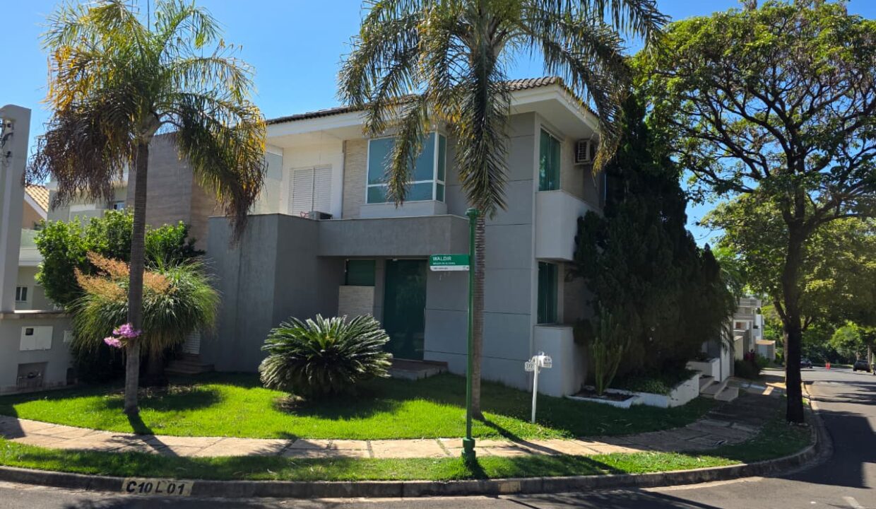 WhatsApp Image 2025-11-19 at 09.37.42 (2)