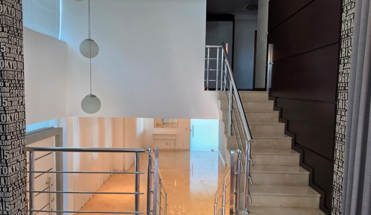 WhatsApp Image 2025-11-19 at 09.53.53