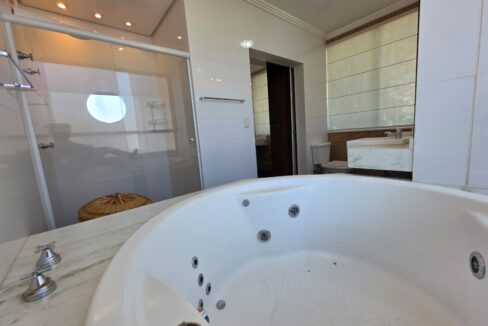 WhatsApp Image 2025-11-19 at 09.57.29