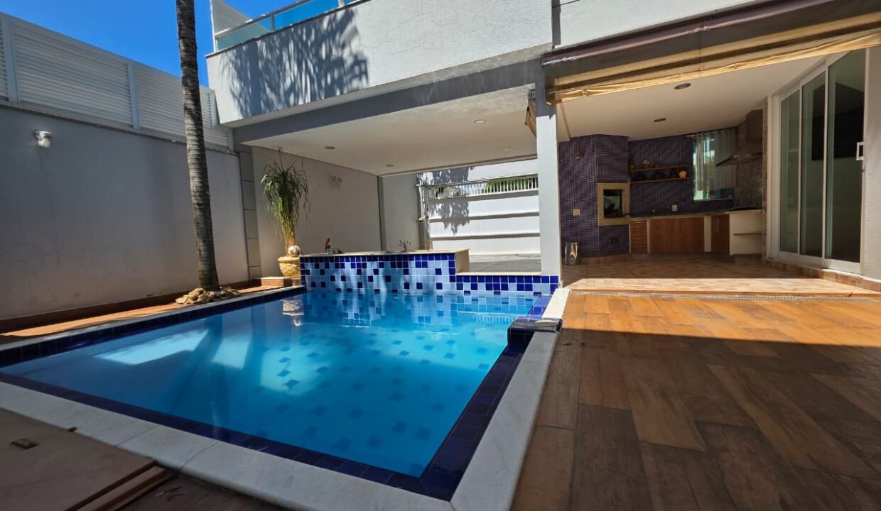 WhatsApp Image 2025-11-19 at 10.14.09