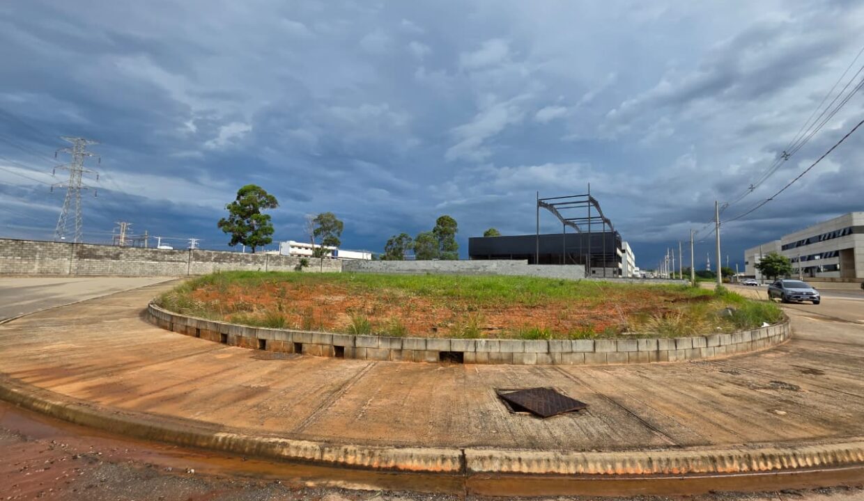 WhatsApp Image 2025-12-08 at 09.18.07 (1)