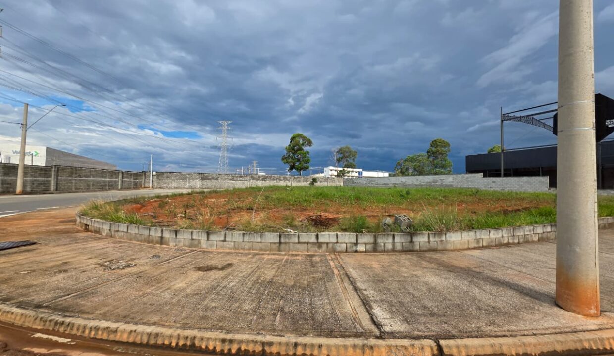 WhatsApp Image 2025-12-08 at 09.18.07 (2)